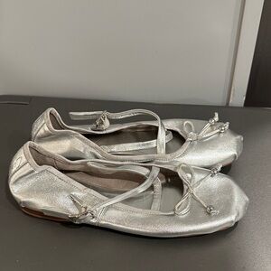 Sam Edelman Silver Ballet Flats size 6